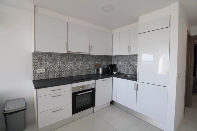 3 soveværelse Lejlighed til salg i Puerto Deportivo, Torrevieja med swimmingpool - € 299.000 (Ref: 9415439)