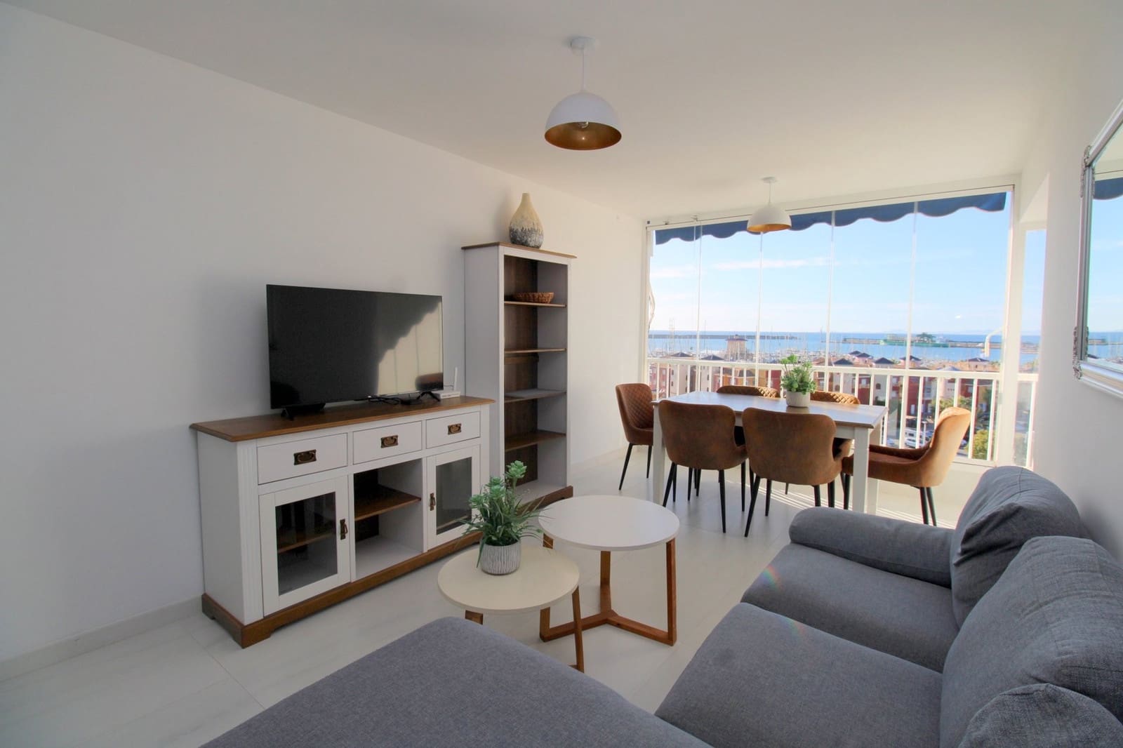 3 soveværelse Lejlighed til salg i Torrevieja med swimmingpool - € 299.000 (Ref: 9415439)