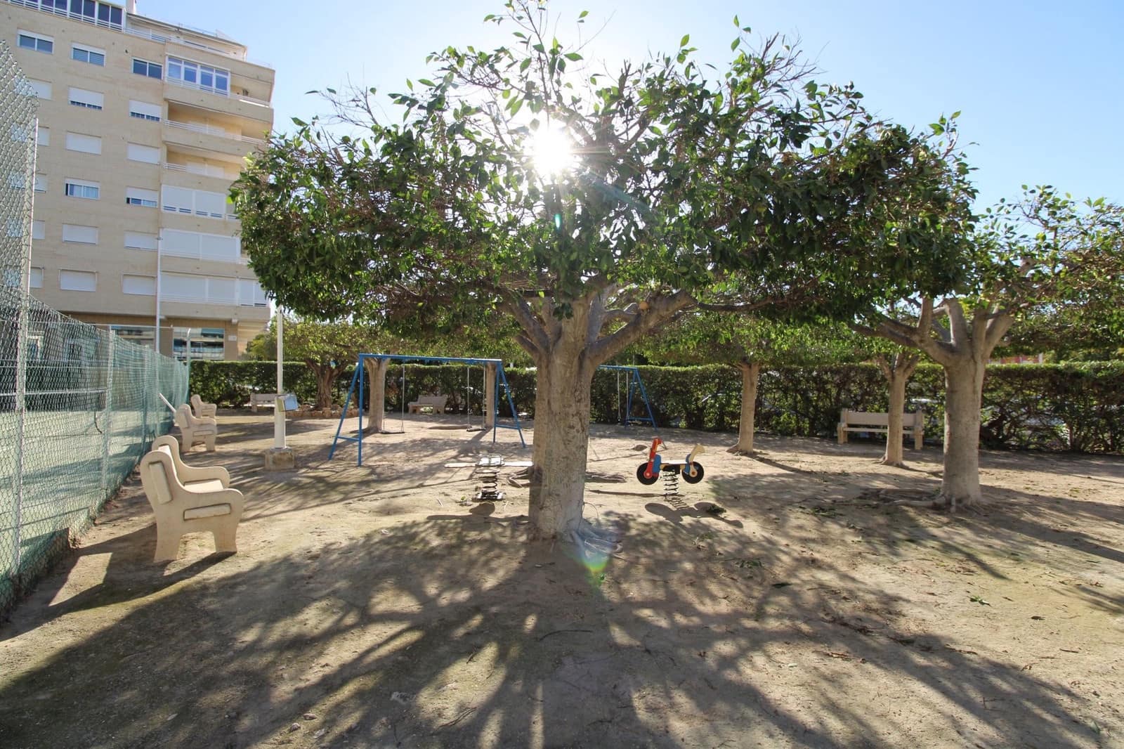 3 soveværelse Lejlighed til salg i Torrevieja med swimmingpool - € 299.000 (Ref: 9415439)