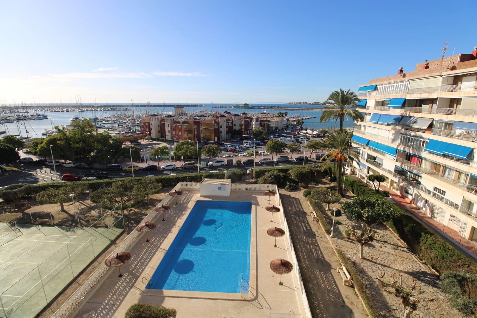 3 soveværelse Lejlighed til salg i Torrevieja med swimmingpool - € 299.000 (Ref: 9415439)