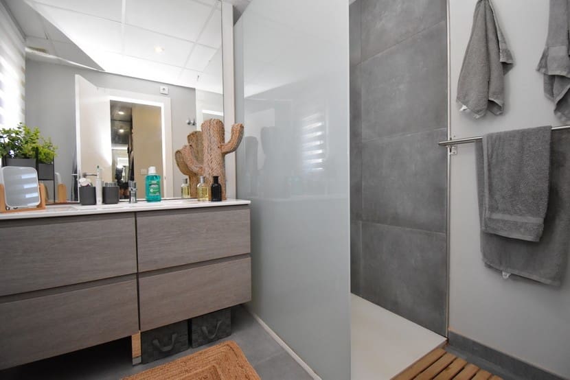 3 sypialnia Willa na sprzedaż w Mar de Cristal z basenem - 530 000 € (Ref: 9431170)