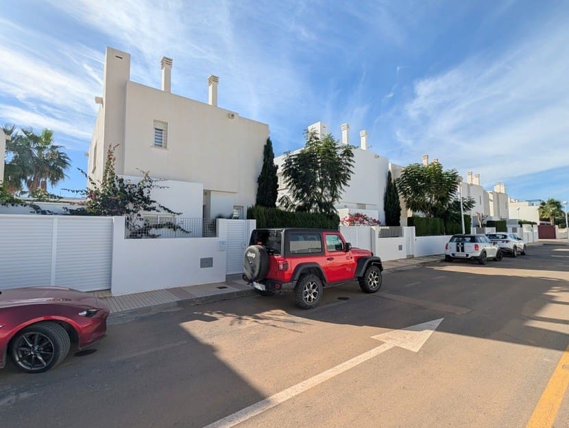 3 sypialnia Willa na sprzedaż w Mar de Cristal z basenem - 530 000 € (Ref: 9431170)