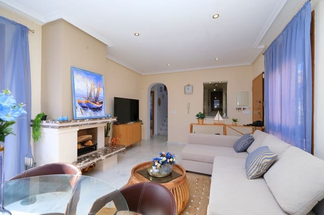 Chalet de 3 habitaciones en San Miguel de Salinas en venta con piscina - 259.900 € (Ref: 9431172)