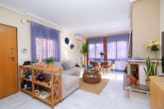 Chalet de 3 habitaciones en San Miguel de Salinas en venta con piscina - 259.900 € (Ref: 9431172)