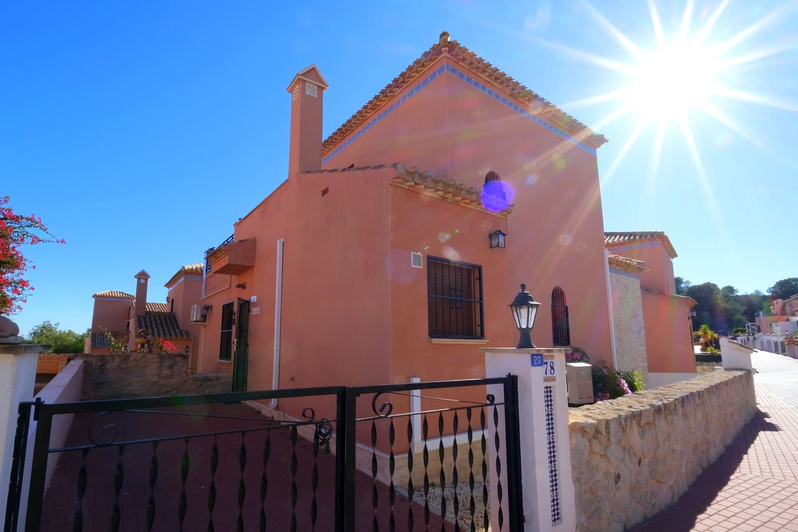 Chalet de 3 habitaciones en San Miguel de Salinas en venta con piscina - 259.900 € (Ref: 9431172)