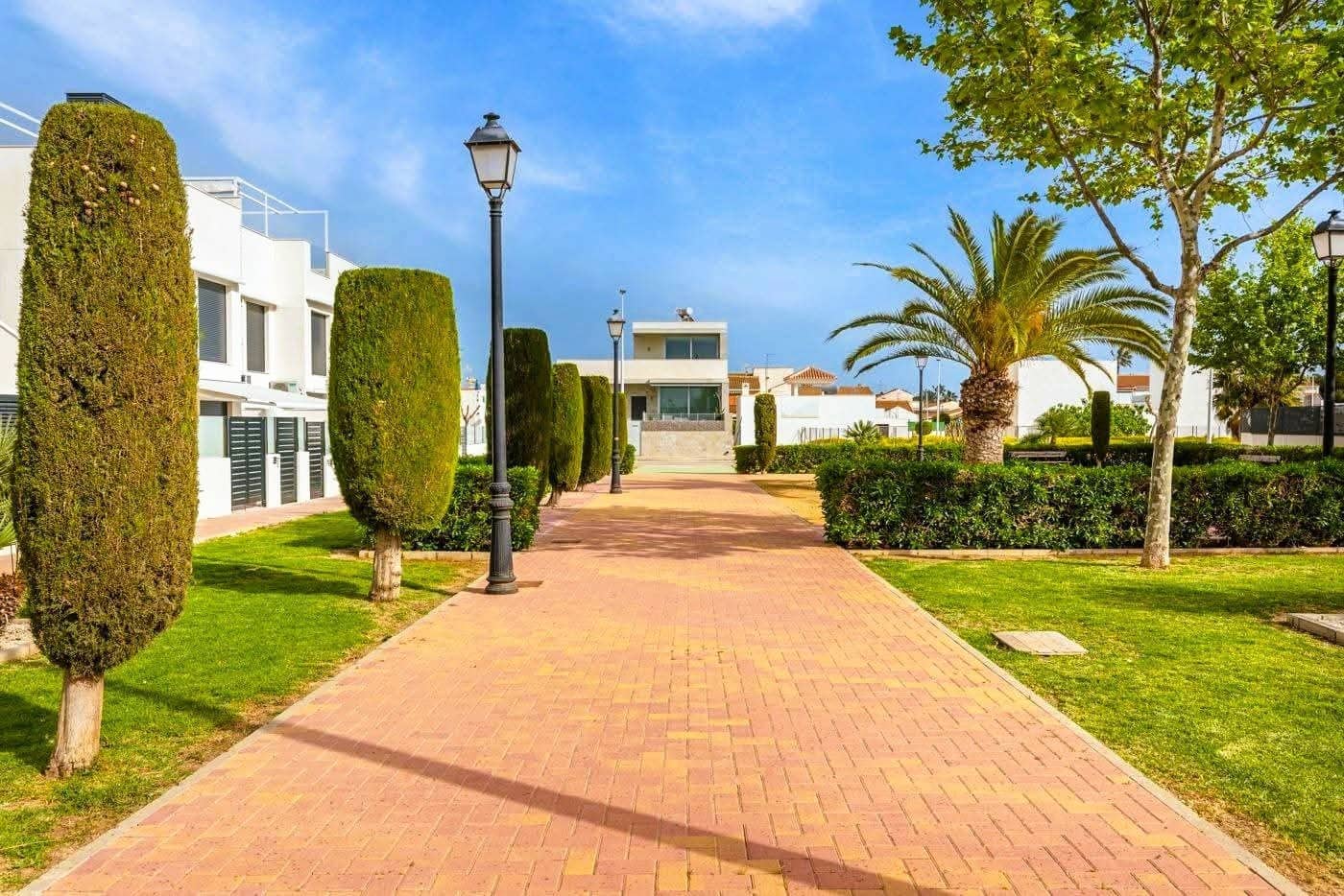 2 soverom Leilighet til salgs i Lo Pagan med svømmebasseng - € 189 000 (Ref: 9431173)