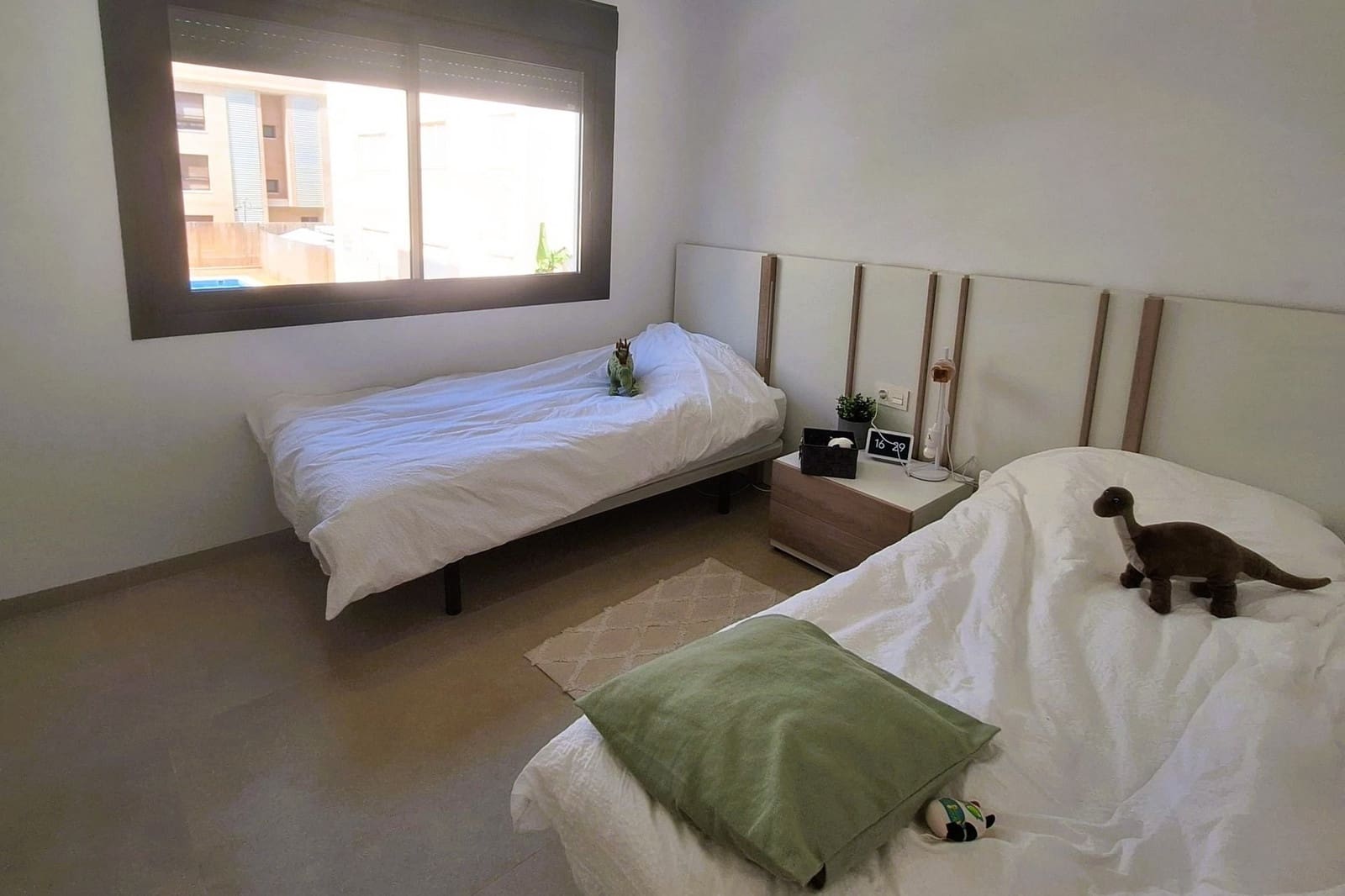 Chalet de 3 habitaciones en Santiago de la Ribera en venta con piscina - 420.000 € (Ref: 9431175)