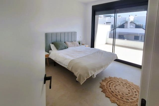 Chalet de 3 habitaciones en Santiago de la Ribera, San Javier en venta con piscina - 420.000 € (Ref: 9431175)