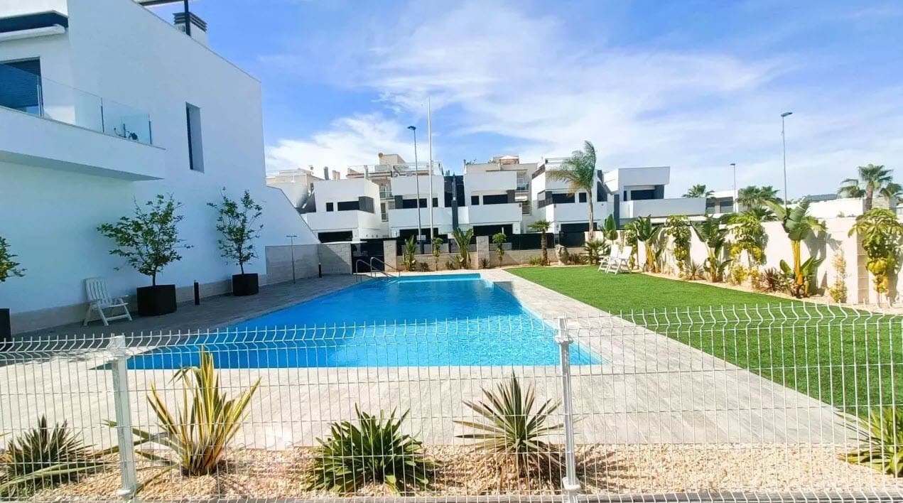 3 bedroom Apartment for sale in Santiago de la Ribera with pool - € 335,000 (Ref: 9431178)