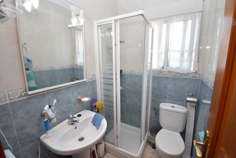 3 camera da letto Villa in vendita in La Zenia con piscina - 389.999 € (Rif: 9431180)