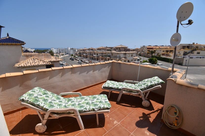 3 camera da letto Villa in vendita in La Zenia con piscina - 389.999 € (Rif: 9431180)