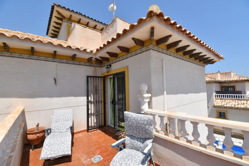3 camera da letto Villa in vendita in La Zenia con piscina - 389.999 € (Rif: 9431180)
