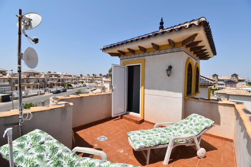 3 camera da letto Villa in vendita in La Zenia con piscina - 389.999 € (Rif: 9431180)