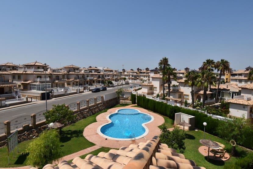 3 camera da letto Villa in vendita in La Zenia con piscina - 389.999 € (Rif: 9431180)