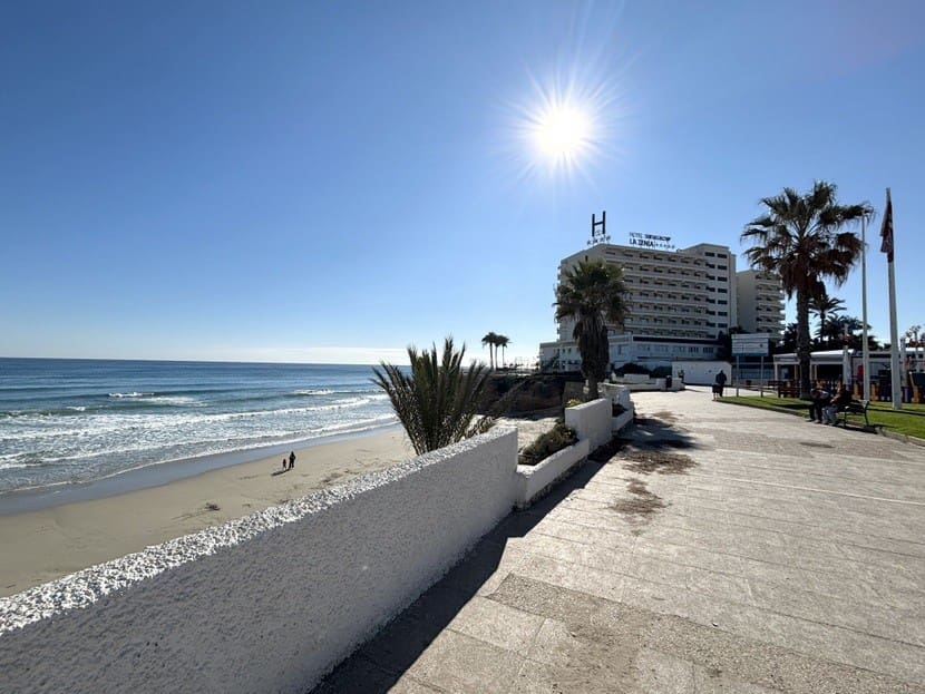 3 camera da letto Villa in vendita in La Zenia con piscina - 389.999 € (Rif: 9431180)