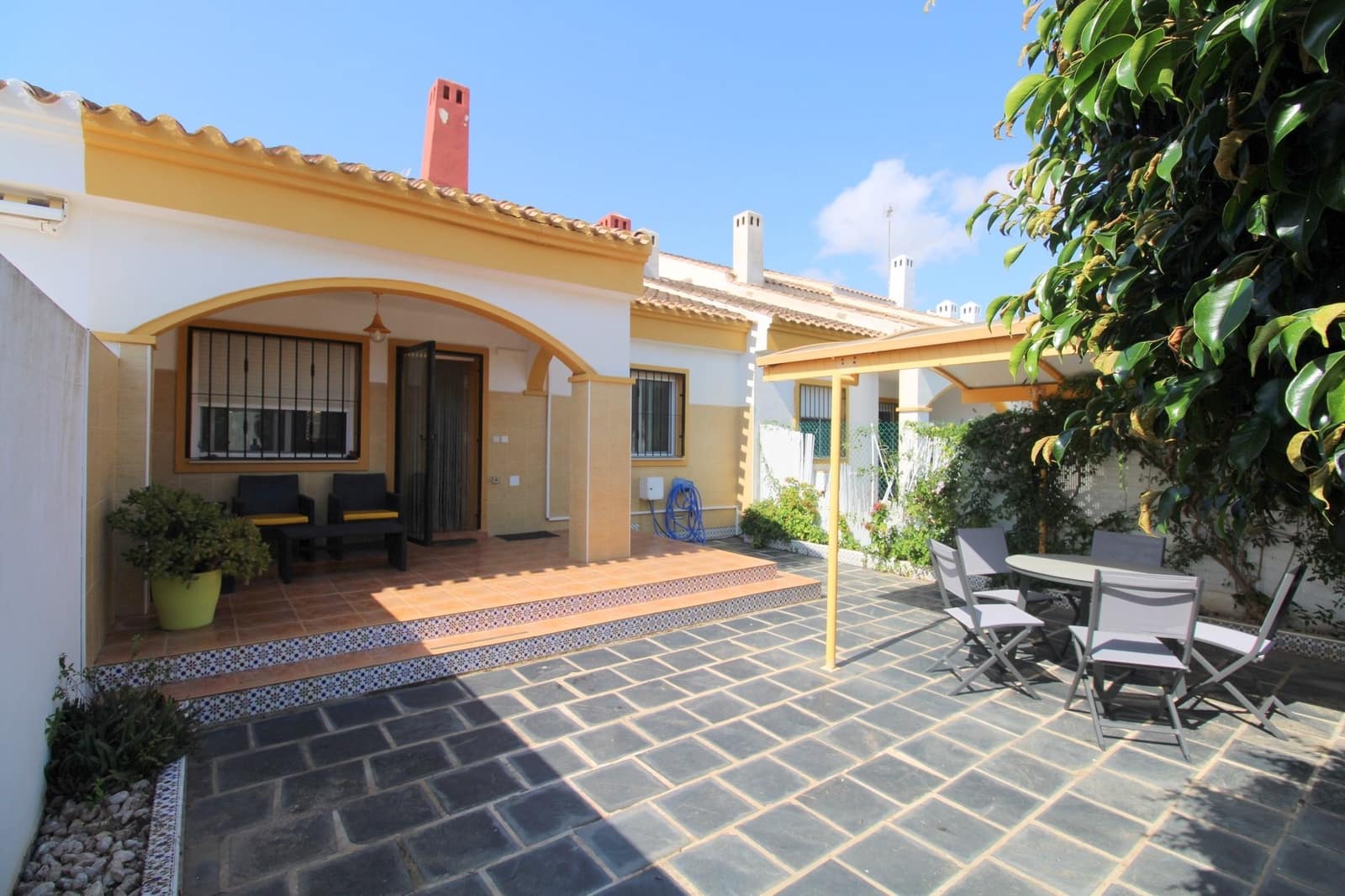 3 quarto Casa em Banda para venda em Torre de la Horadada - 285 000 € (Ref: 9431181)