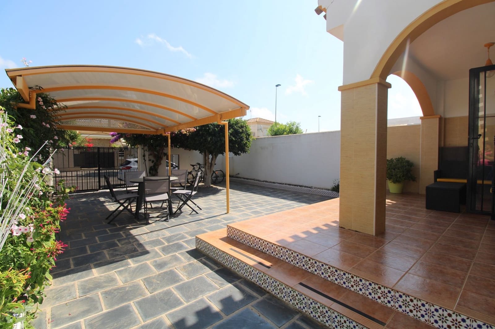 3 quarto Casa em Banda para venda em Torre de la Horadada - 285 000 € (Ref: 9431181)