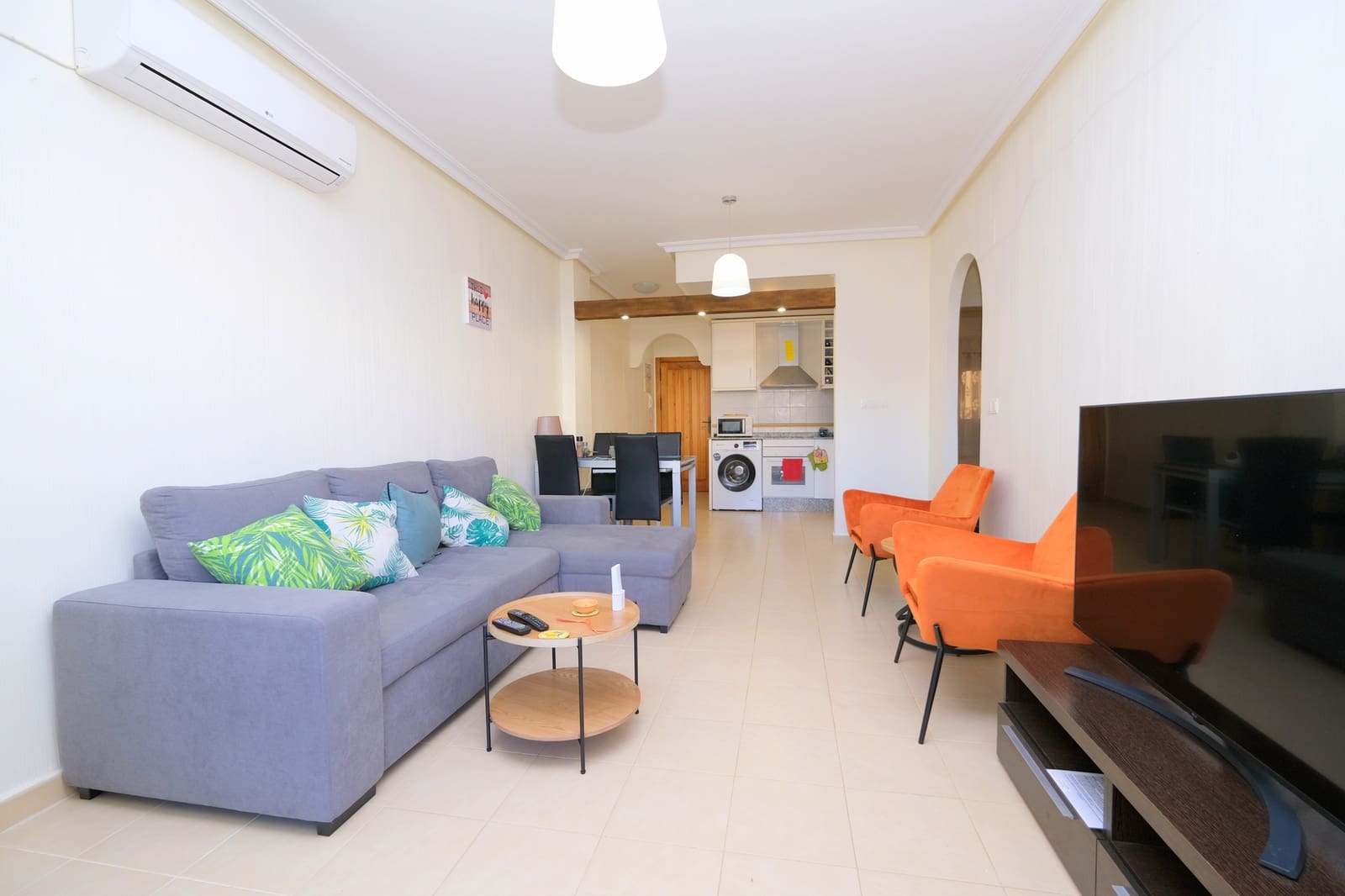 2 Zimmer Apartment zu verkaufen in Villamartin mit Pool - 149.995 € (Ref: 9431182)