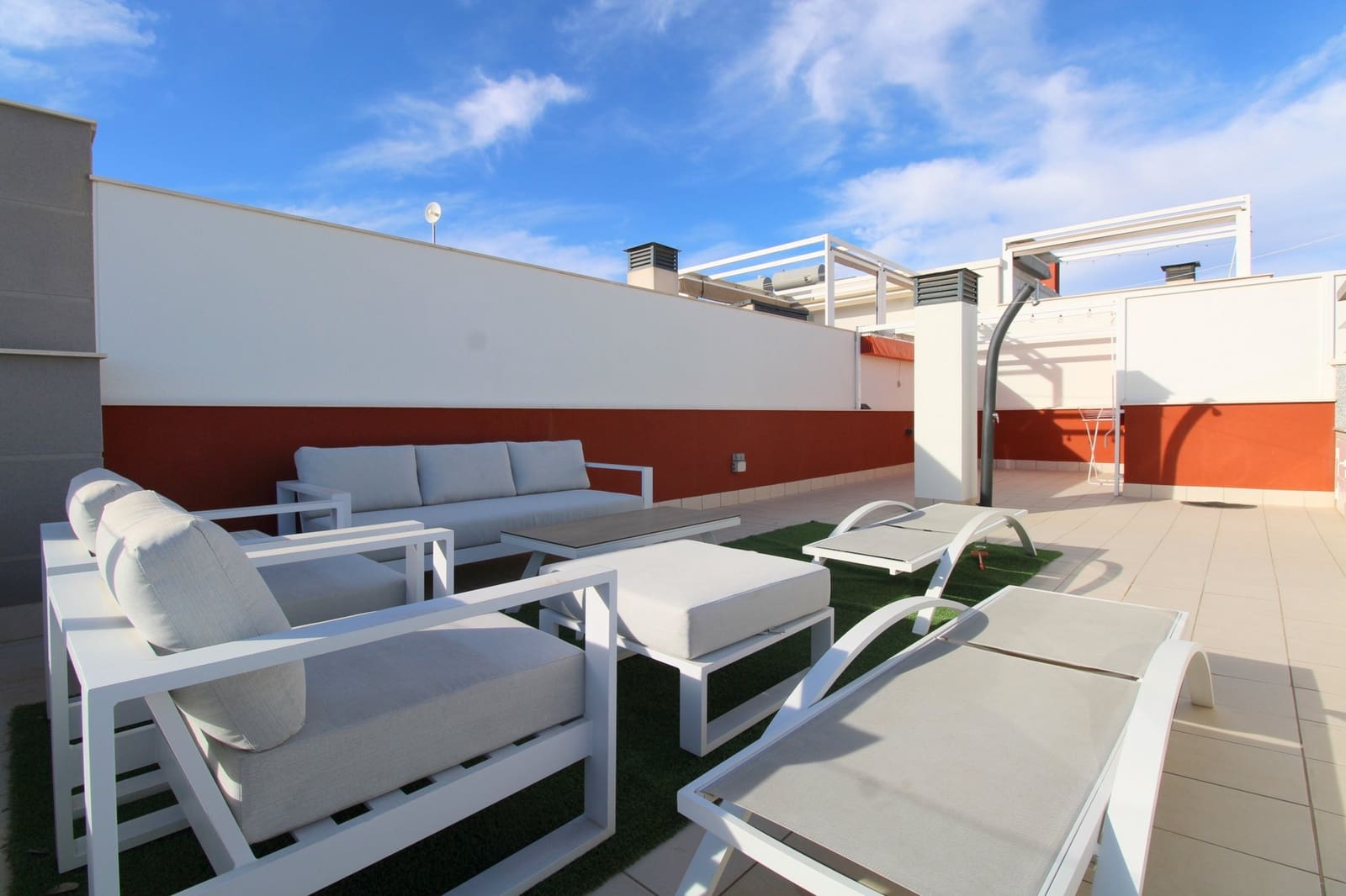 3 camera da letto Attico in vendita in Villamartin con piscina - 239.500 € (Rif: 9431183)