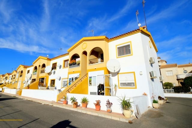 2 slaapkamer Penthouse te koop in Playa Flamenca, Orihuela - € 119.000 (Ref: 9436922)