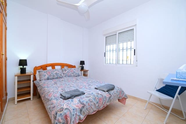 2 slaapkamer Appartement te koop in La Zenia, Orihuela met zwembad - € 174.950 (Ref: 9436923)