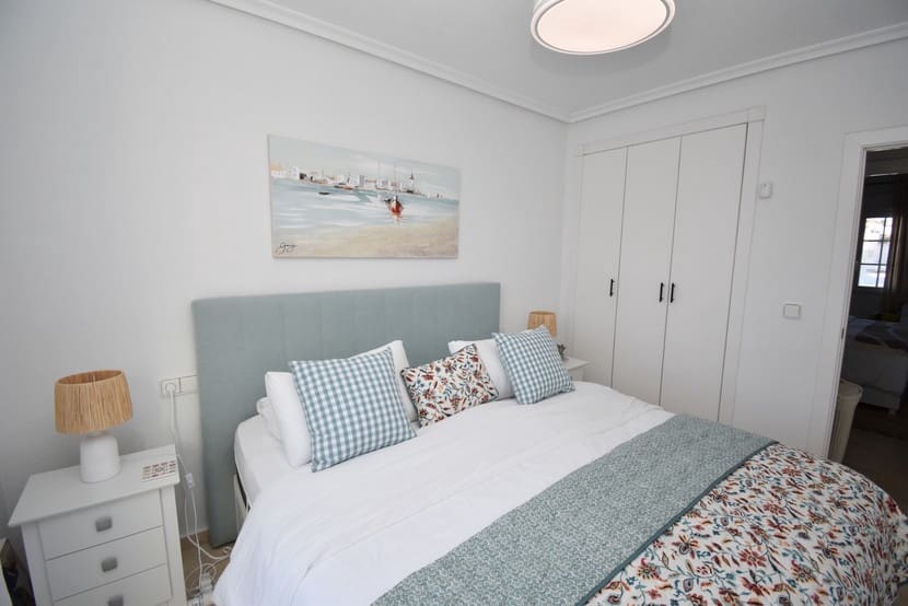 2 Zimmer Haus zu verkaufen in Villamartin mit Pool - 239.995 € (Ref: 9436925)