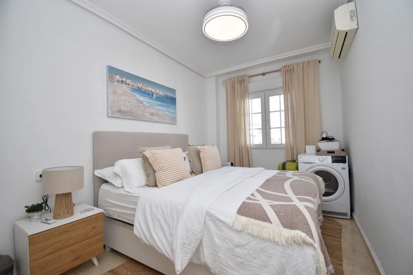 2 Zimmer Haus zu verkaufen in Villamartin mit Pool - 239.995 € (Ref: 9436925)