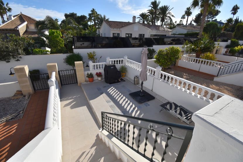 2 Zimmer Haus zu verkaufen in Villamartin mit Pool - 239.995 € (Ref: 9436925)