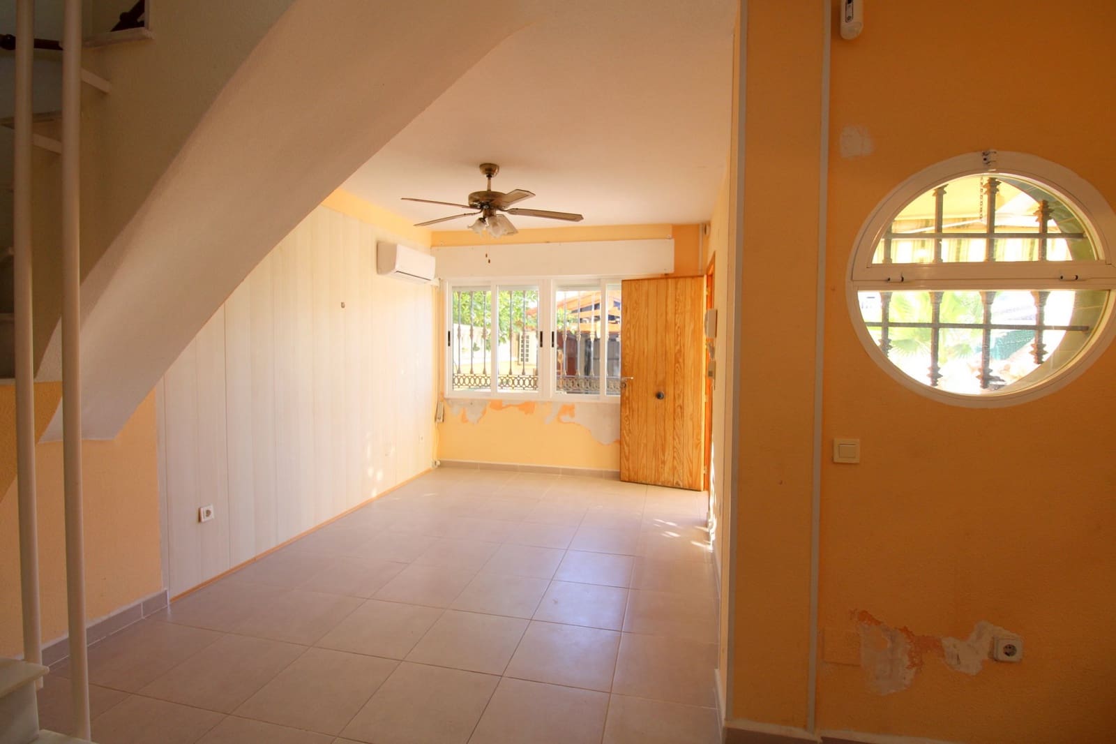 3 soveværelse Byhus til salg i Torrevieja - € 149.000 (Ref: 9436926)