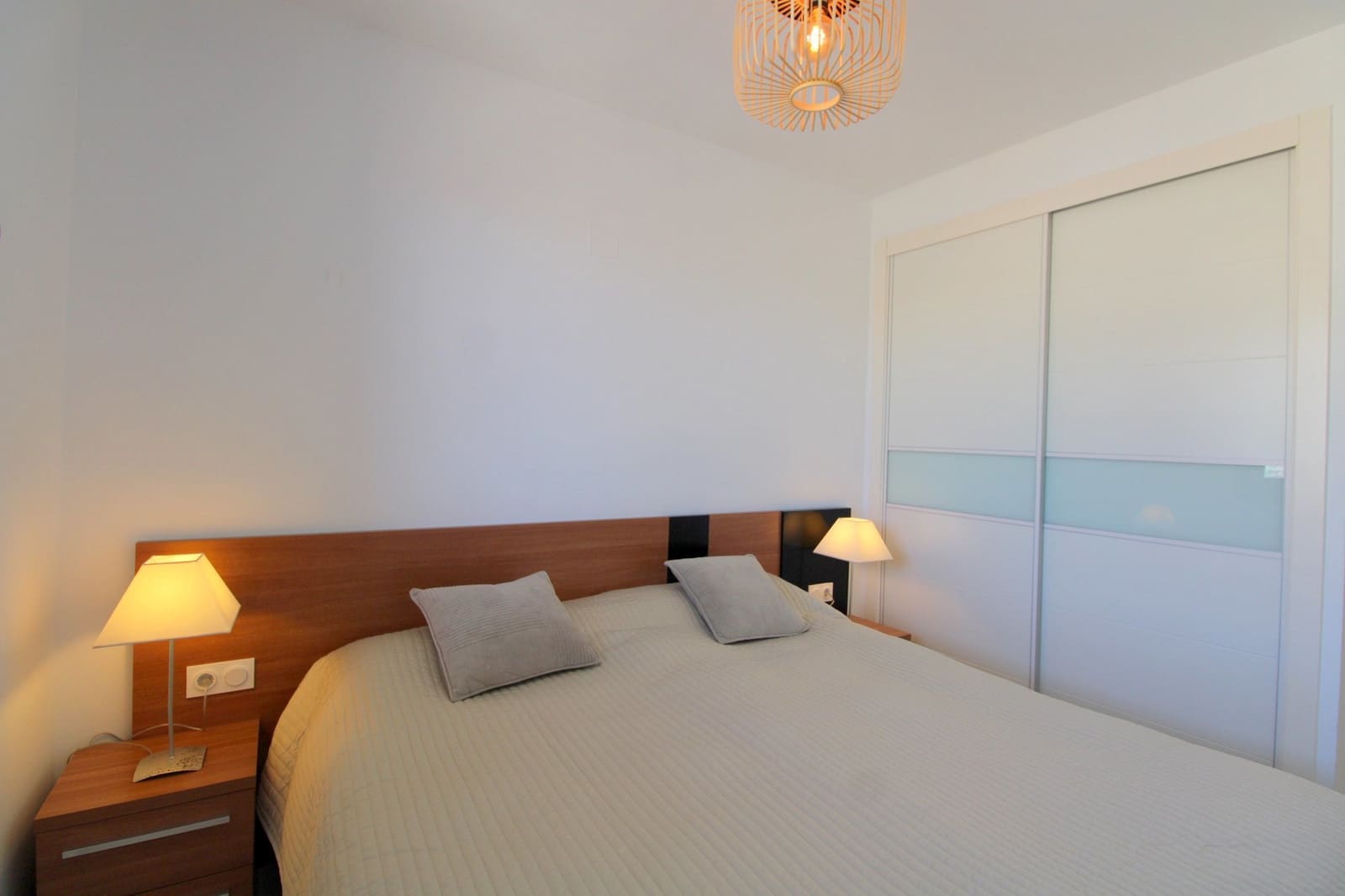 2 slaapkamer Appartement te koop in Punta Prima met zwembad - € 420.000 (Ref: 9439587)