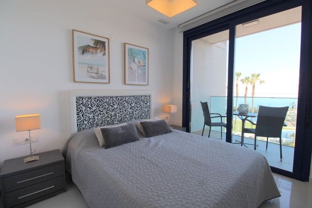 2 slaapkamer Appartement te koop in Punta Prima, Torrevieja met zwembad - € 420.000 (Ref: 9439587)