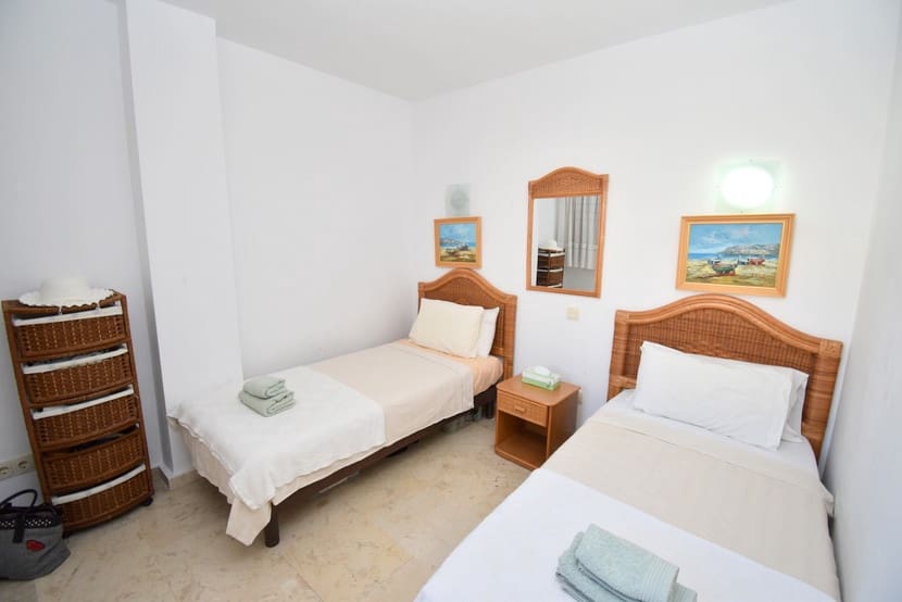 2 slaapkamer Appartement te koop in Punta Prima met zwembad - € 269.999 (Ref: 9448528)