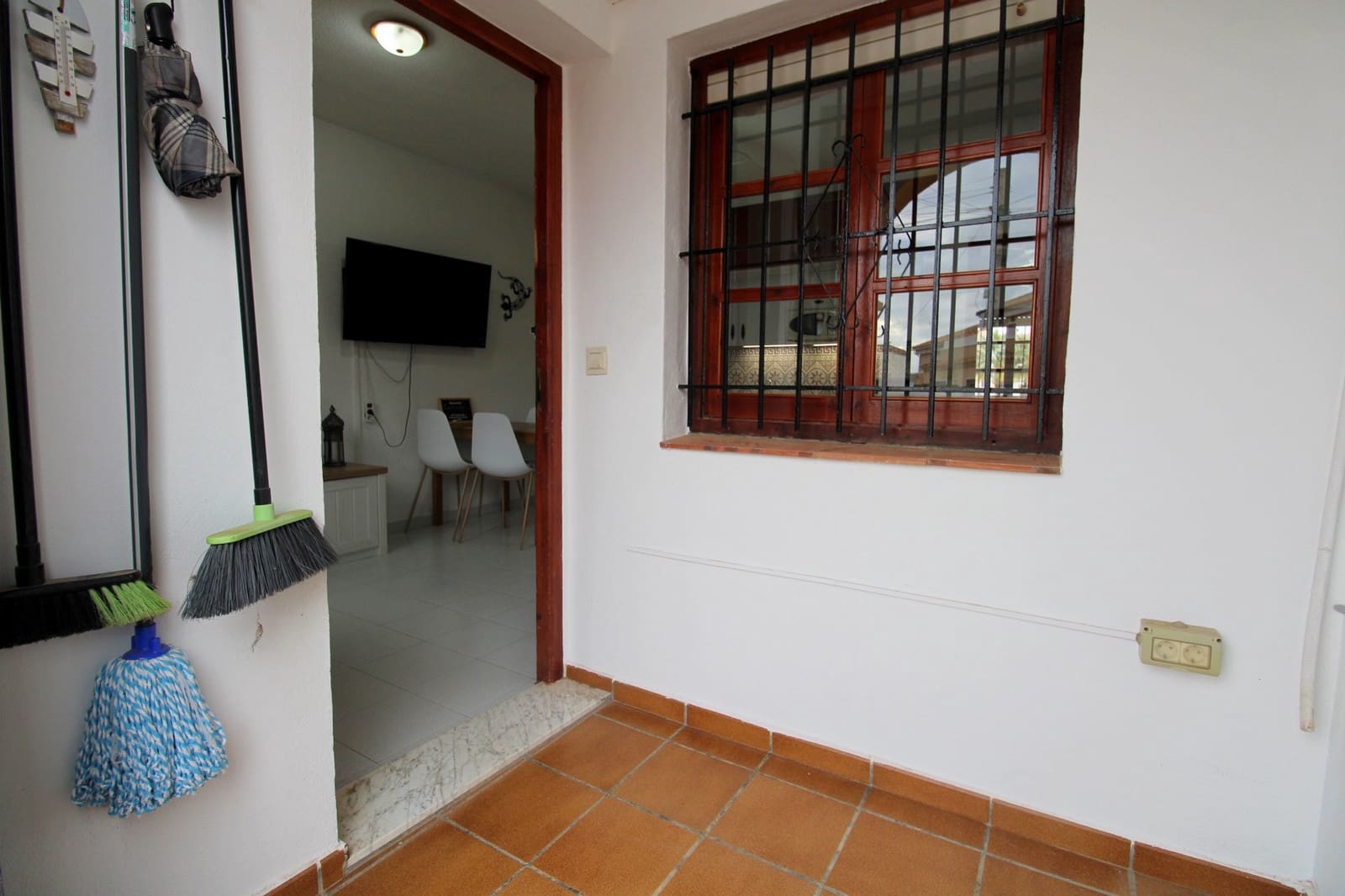 1 Zimmer Apartment zu verkaufen in Villamartin mit Pool - 105.000 € (Ref: 9461821)