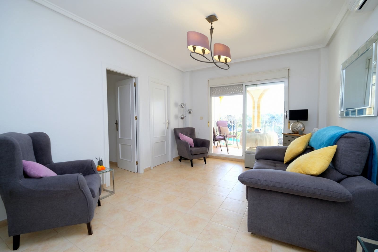 2 Zimmer Apartment zu verkaufen in La Zenia mit Pool - 169.995 € (Ref: 9468189)