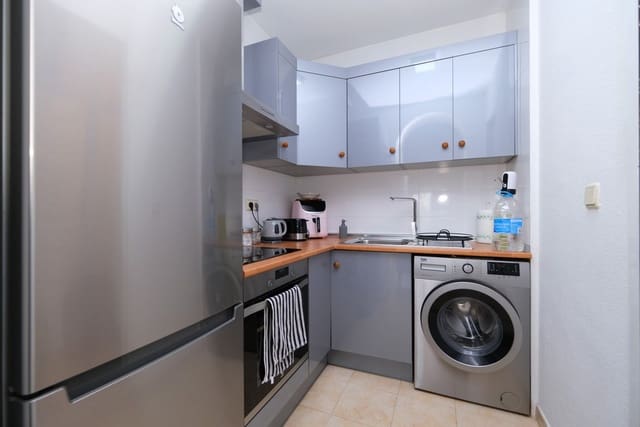 2 Zimmer Apartment zu verkaufen in La Zenia, Orihuela mit Pool - 169.995 € (Ref: 9468189)