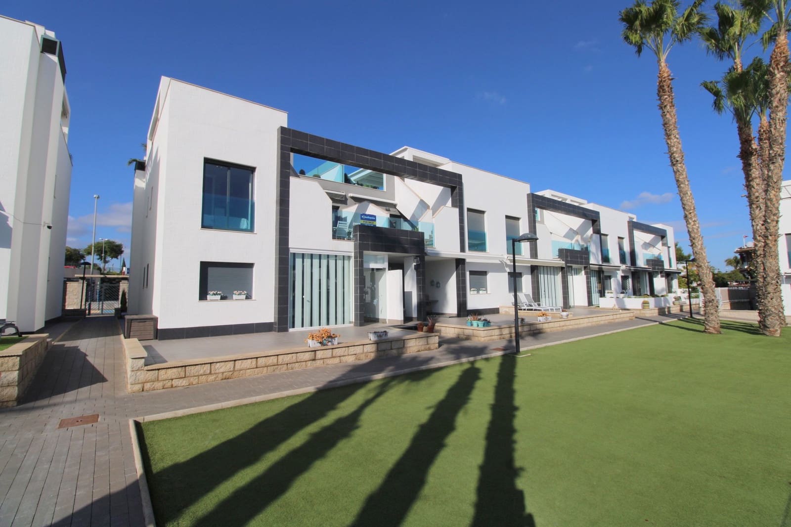 2 quarto Penthouse para venda em La Zenia com piscina - 339 900 € (Ref: 9468190)