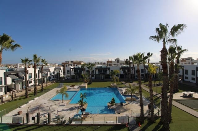2 Zimmer Penthouse zu verkaufen in La Zenia, Orihuela mit Pool - 339.900 € (Ref: 9468190)