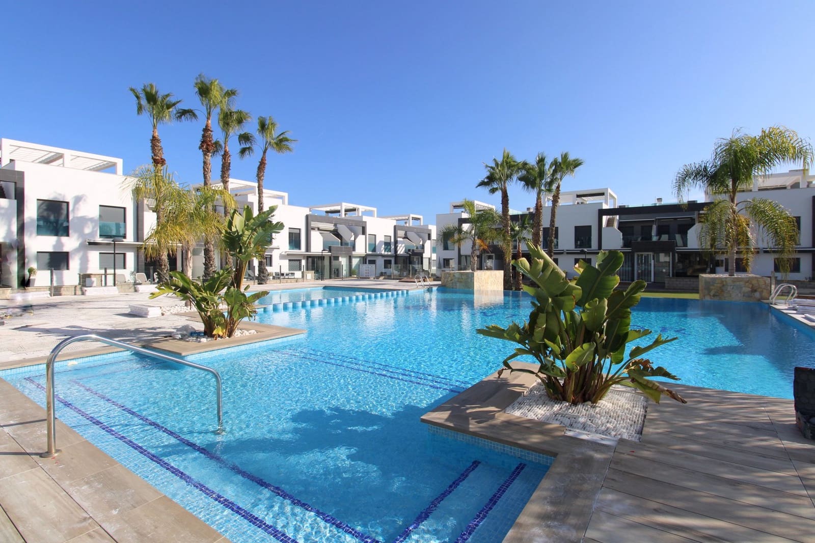 2 quarto Penthouse para venda em La Zenia com piscina - 339 900 € (Ref: 9468190)