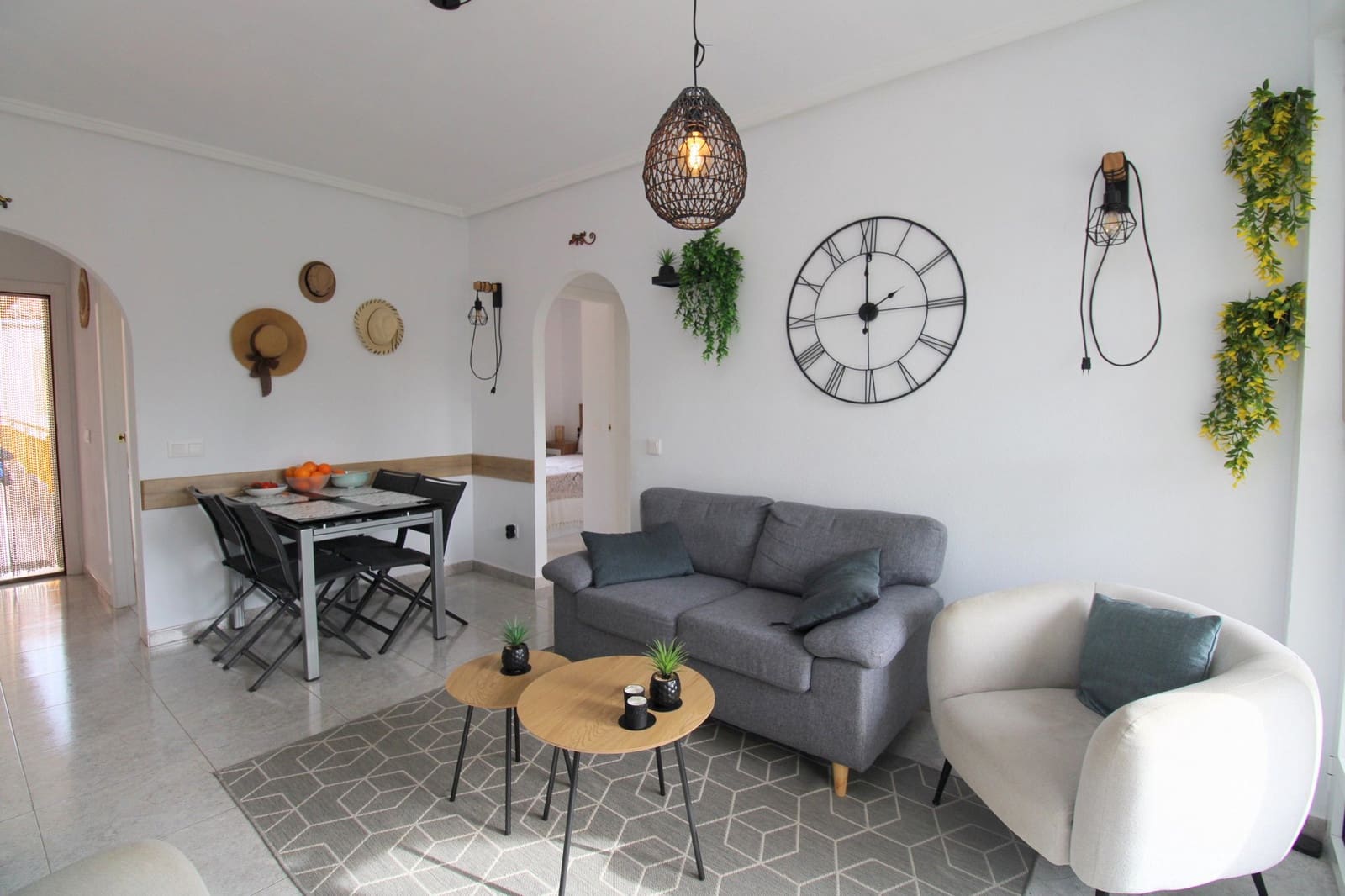 3 bedroom Penthouse for sale in Torrevieja with pool - € 169,999 (Ref: 9472758)