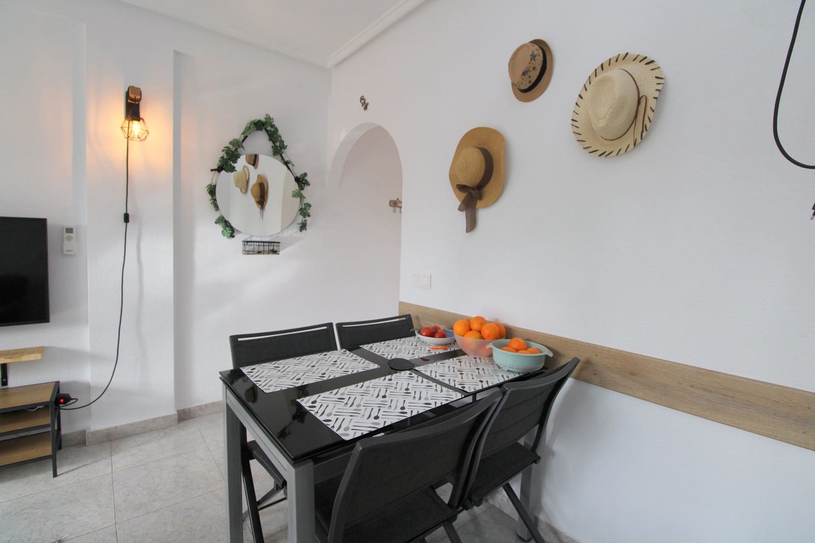 3 bedroom Penthouse for sale in Torrevieja with pool - € 169,999 (Ref: 9472758)