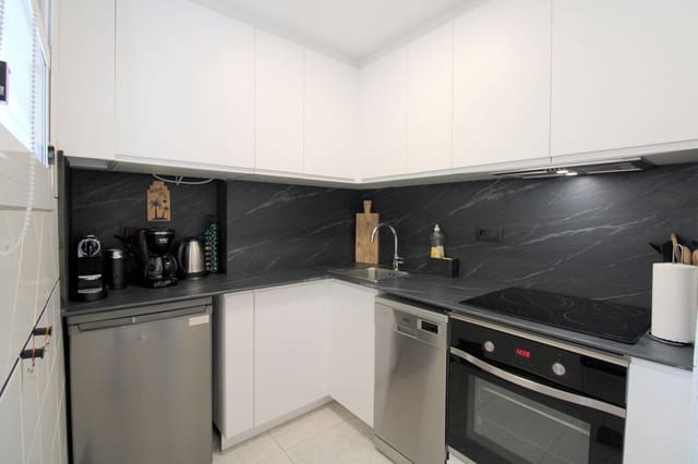 3 bedroom Penthouse for sale in Playa del Acequión, Torrevieja with pool - € 169,999 (Ref: 9472758)