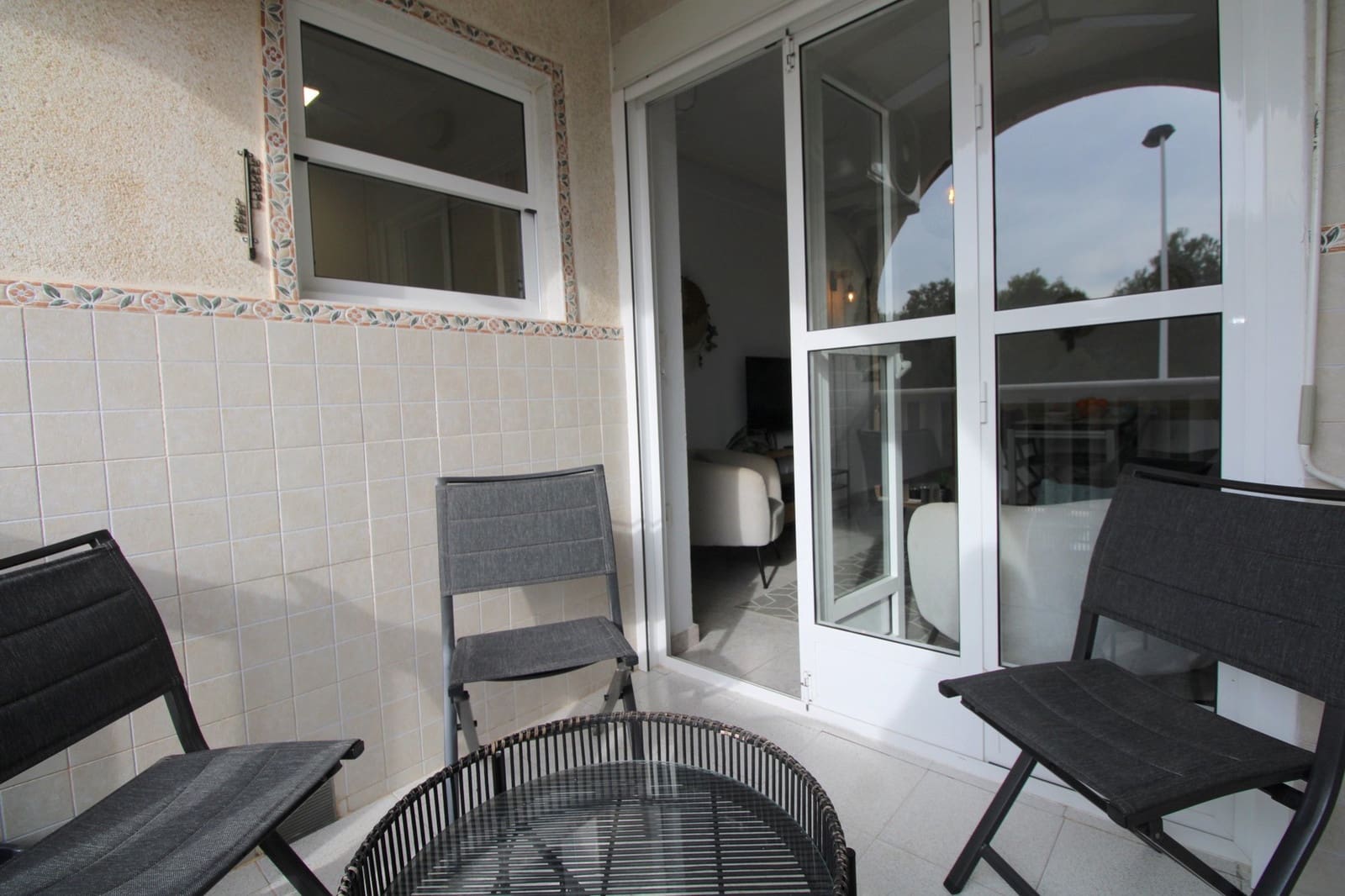 3 bedroom Penthouse for sale in Torrevieja with pool - € 169,999 (Ref: 9472758)