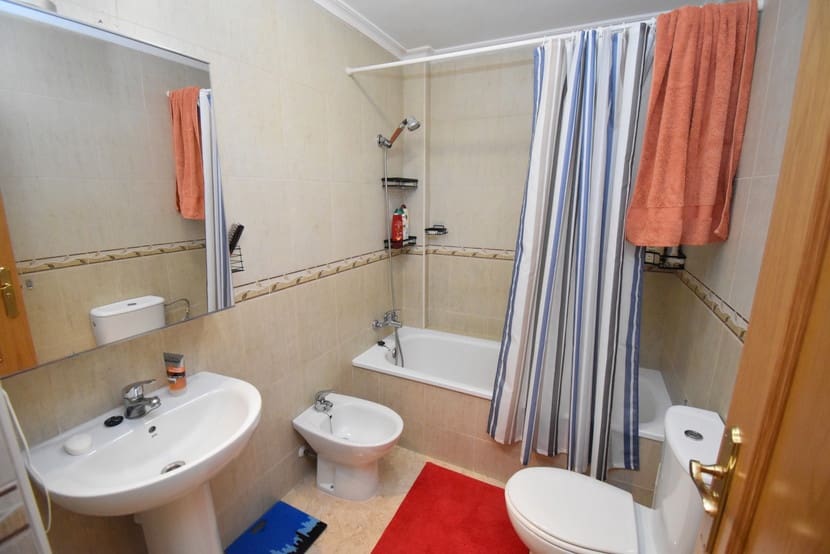 Casa de 3 habitaciones en La Tercia en venta con piscina - 123.950 € (Ref: 9488218)