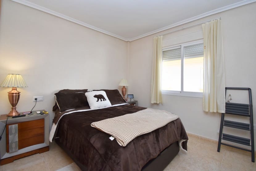 Casa de 3 habitaciones en La Tercia en venta con piscina - 123.950 € (Ref: 9488218)