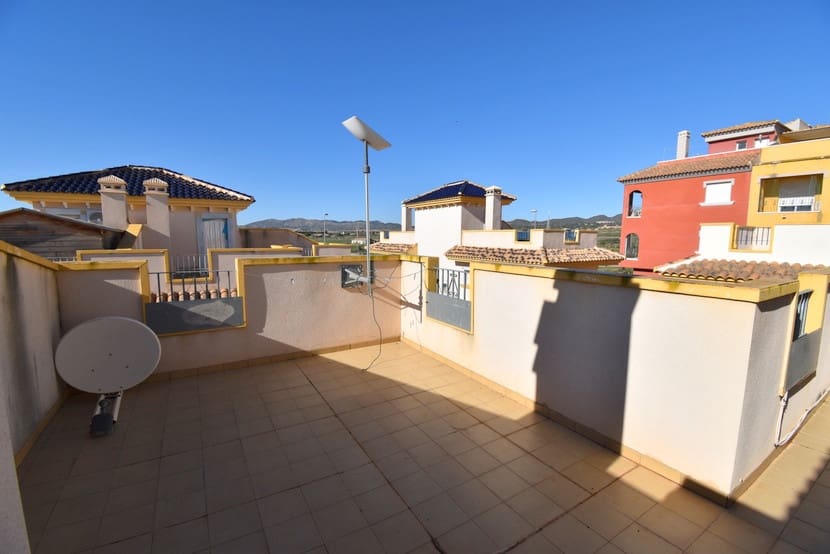 Casa de 3 habitaciones en La Tercia en venta con piscina - 123.950 € (Ref: 9488218)