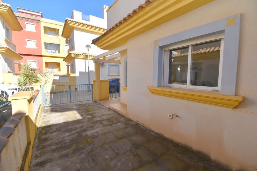 Casa de 3 habitaciones en La Tercia en venta con piscina - 123.950 € (Ref: 9488218)