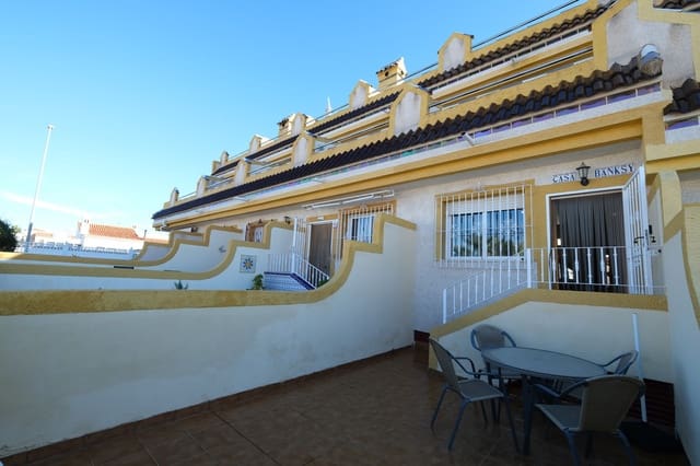 3 slaapkamer Huis te koop in Playa Flamenca, Orihuela met zwembad - € 169.995 (Ref: 9494316)