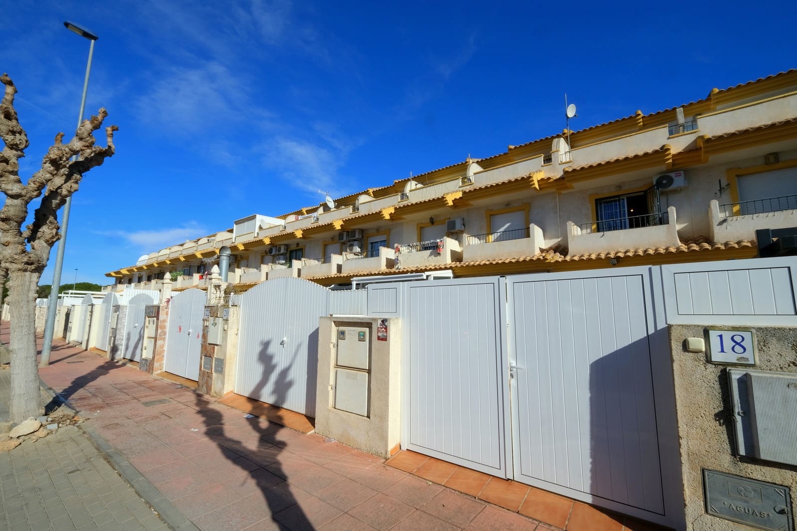 3 slaapkamer Huis te koop in Santiago de la Ribera met zwembad - € 155.000 (Ref: 9501927)