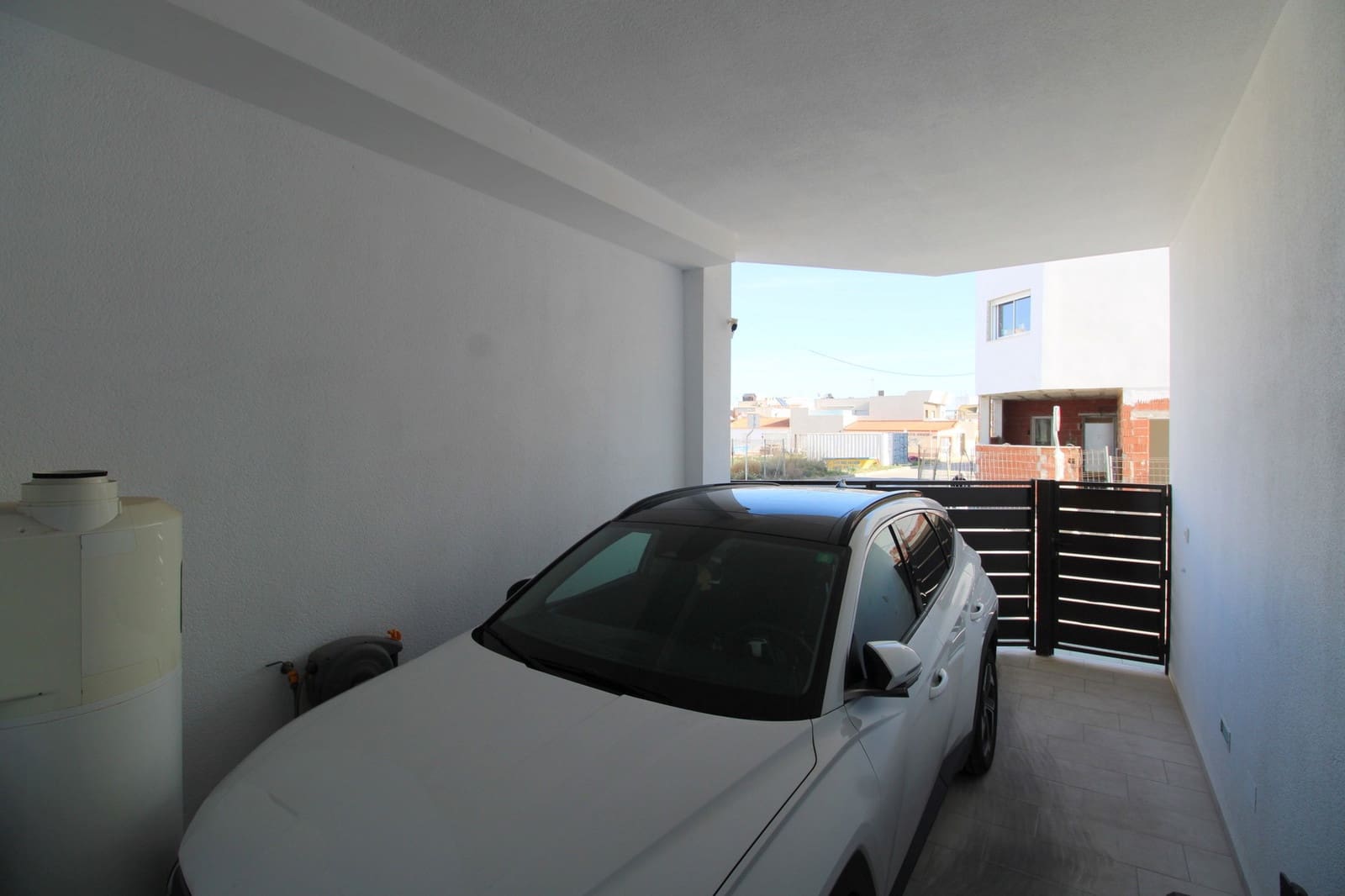 2 Zimmer Apartment zu verkaufen in Pilar de la Horadada mit Pool - 224.000 € (Ref: 9503967)