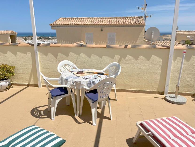 2 slaapkamer Penthouse te koop in Punta Prima met zwembad - € 154.950 (Ref: 9511933)